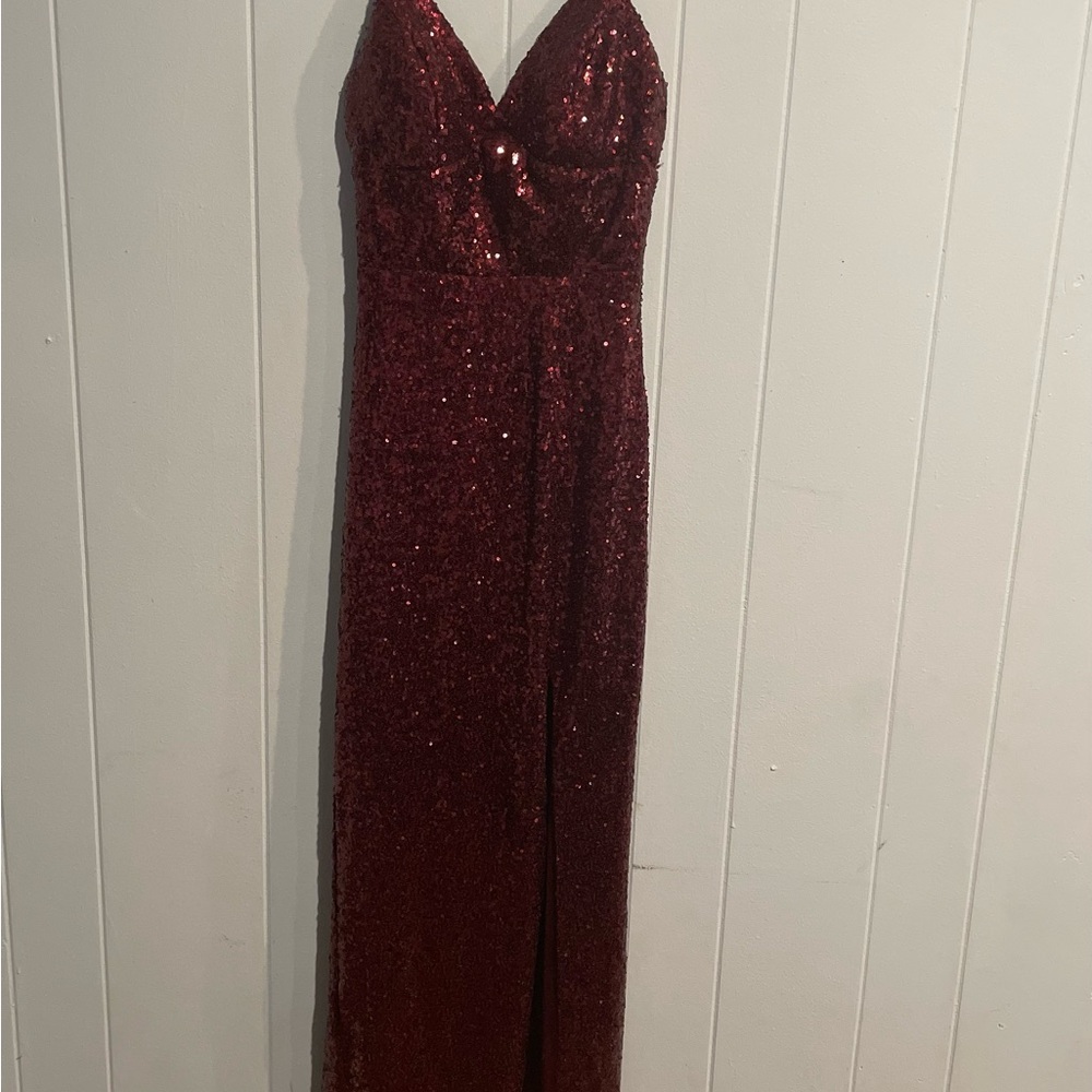 B. Smart narrow Straps burgundy Sequin Dress